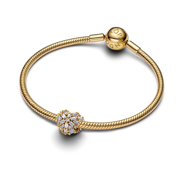 Sparkling Heart Charm - Gold plated